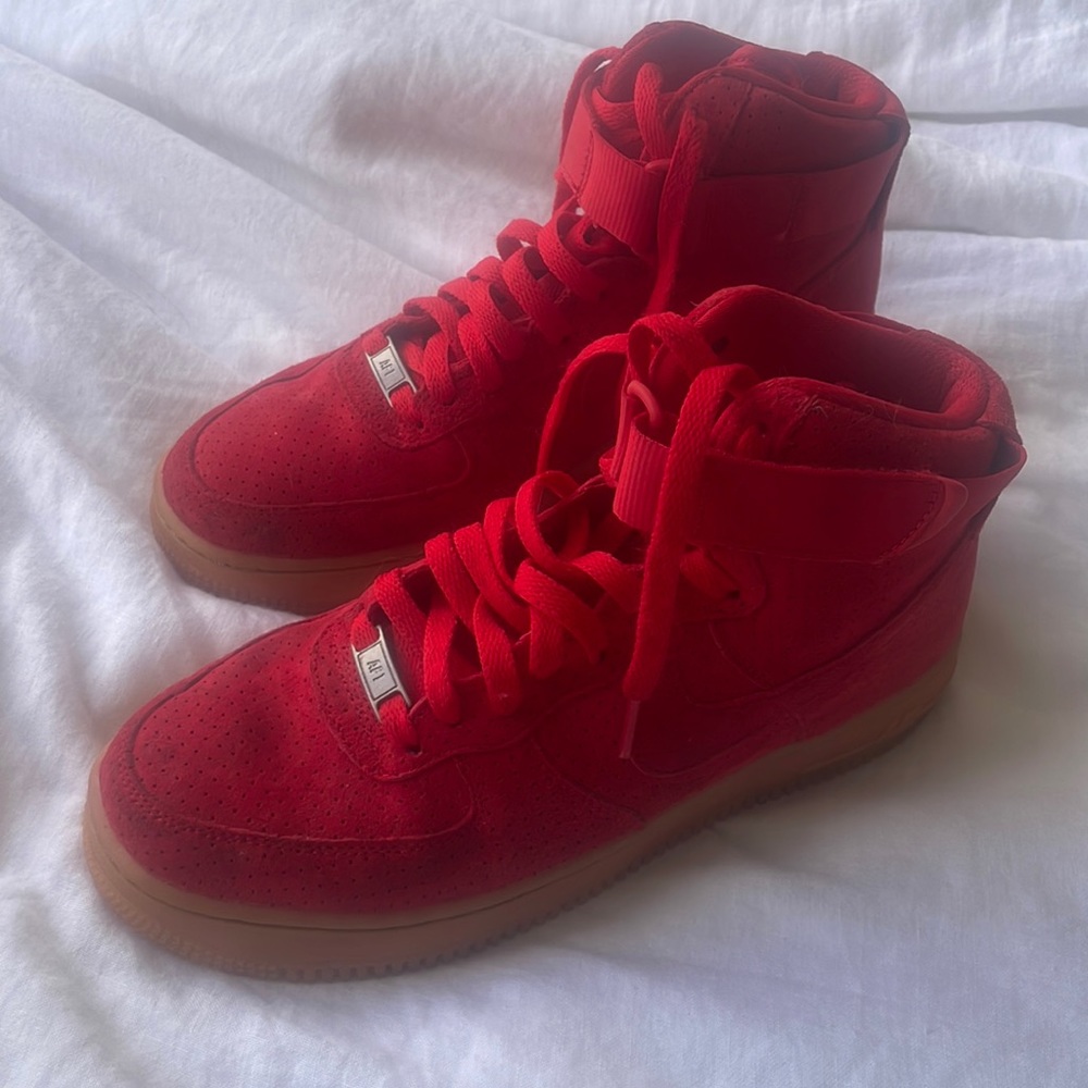 Nike Air Force 1 high Red Suede Gum bottom - 9W
